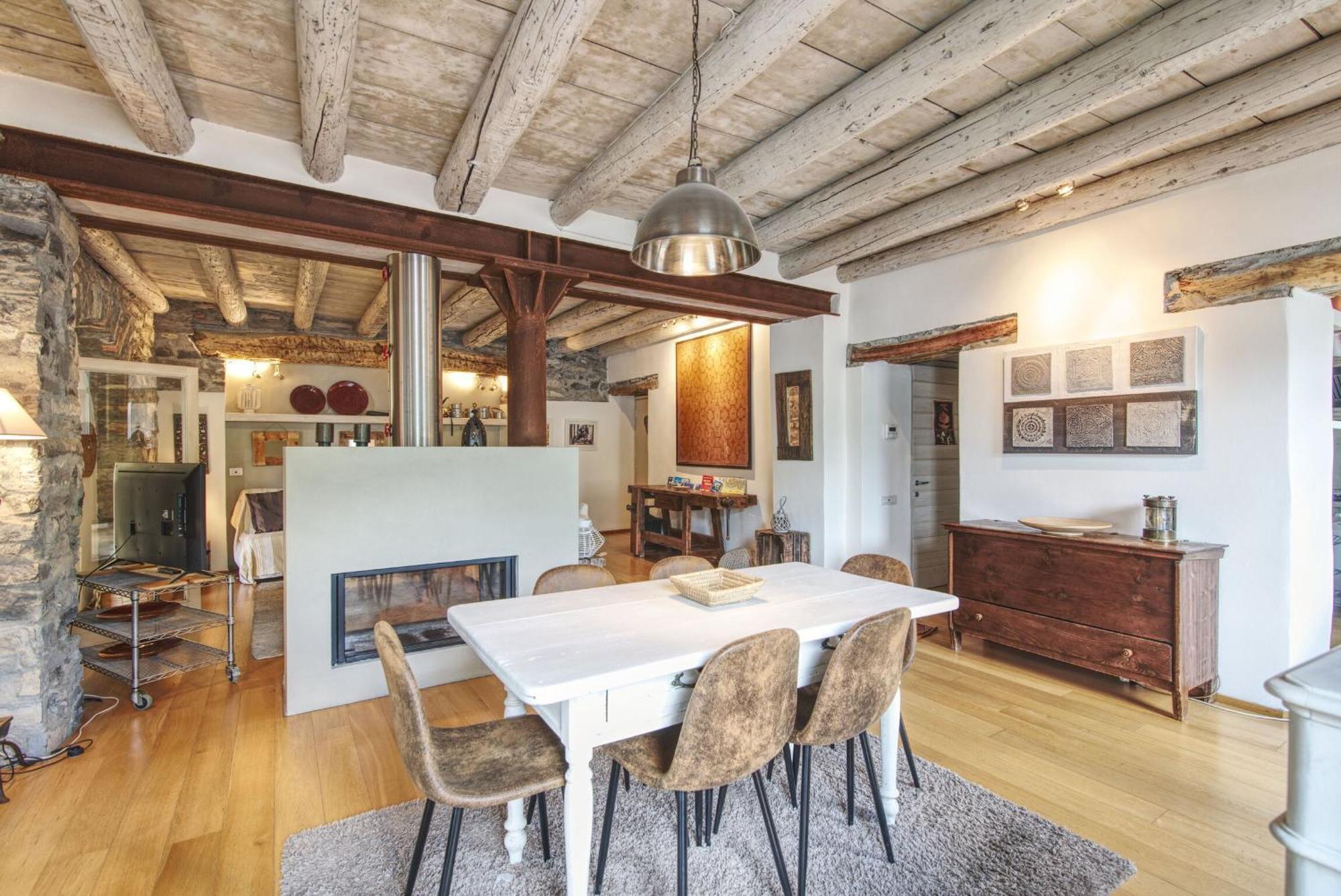 Ca Sbrisiga In Moltrasio By Halldis Exterior photo